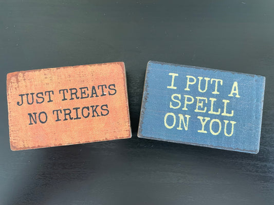 Halloween Wood Signs (set of 2)