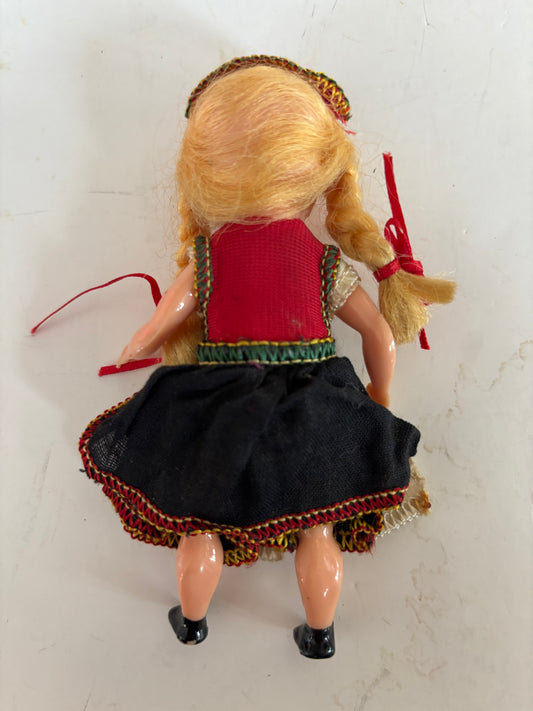 Vintage Dukke - Sverresborg Folk Doll