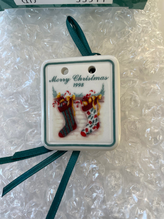 Longaberger 1998 Merry Christmas Basket Tie On - #33511