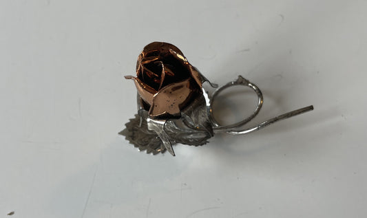 Metal Rose Figurines (Set of 2)