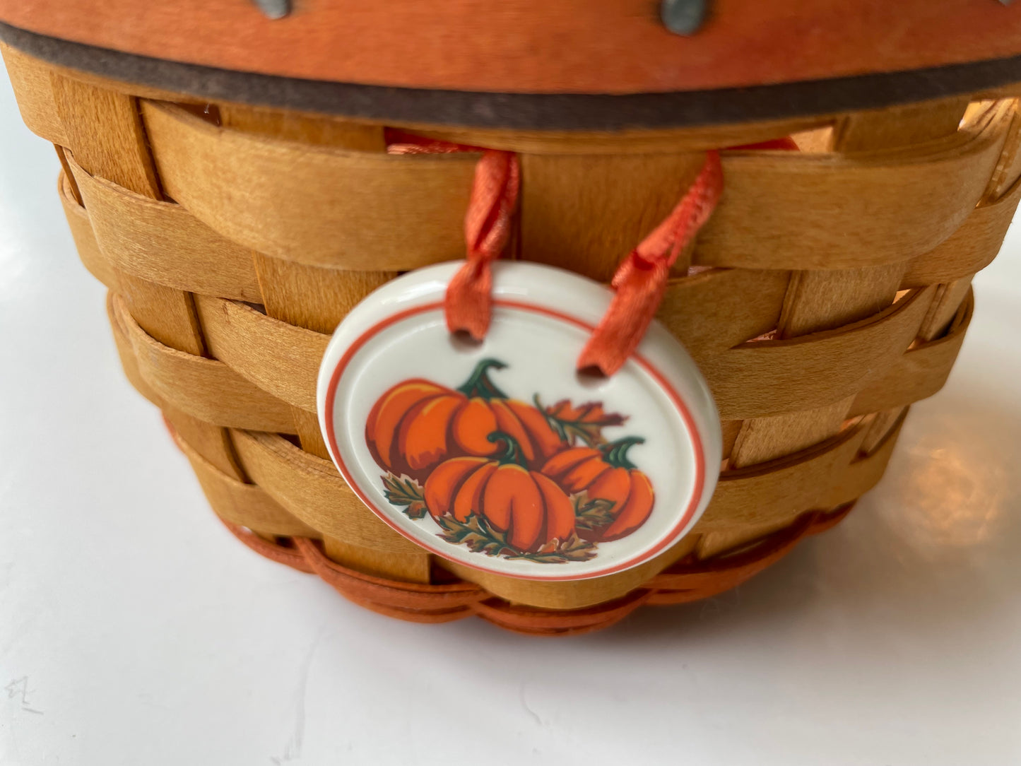 Longaberger 1997 Small Pumpkin Basket w/liner, protector and tie on