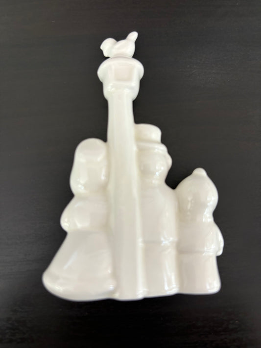 Miniature Ceramic 3 Caroler Figurine - 3 1/2" x 2 1/2"
