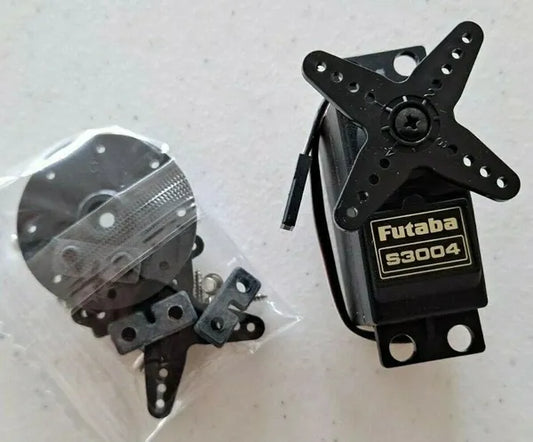 Futaba S3004 Standard Servo with J-Connector & Hardware Pack 01102163-1