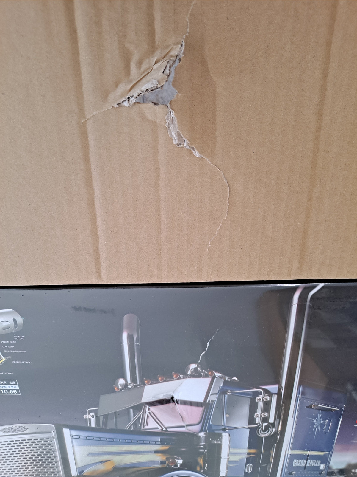 Box Damage Tamiya 56344 RC Electric 1/14 Grand Hauler Kit