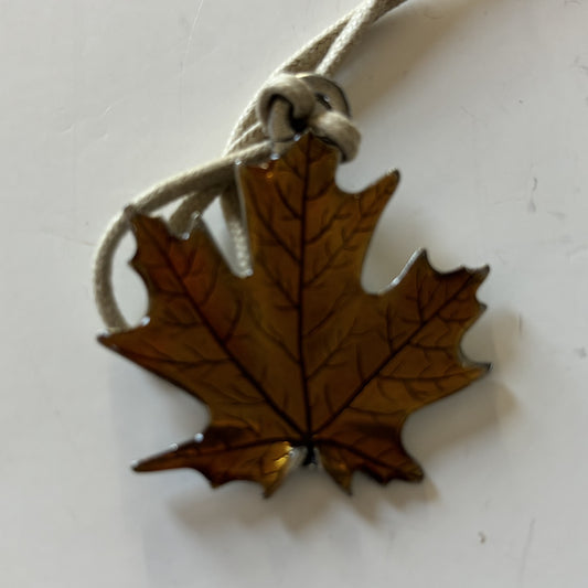 Danforth Pewter Maple Leaf Ornament/Basket Tie On