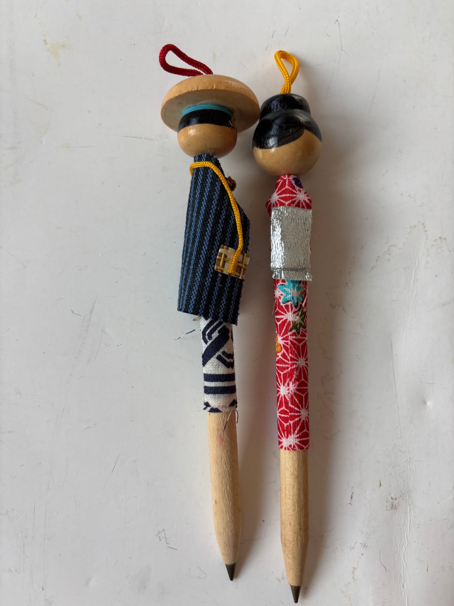 Vintage Kokeshi Doll Pens (Man and Woman) - Ink does not work
