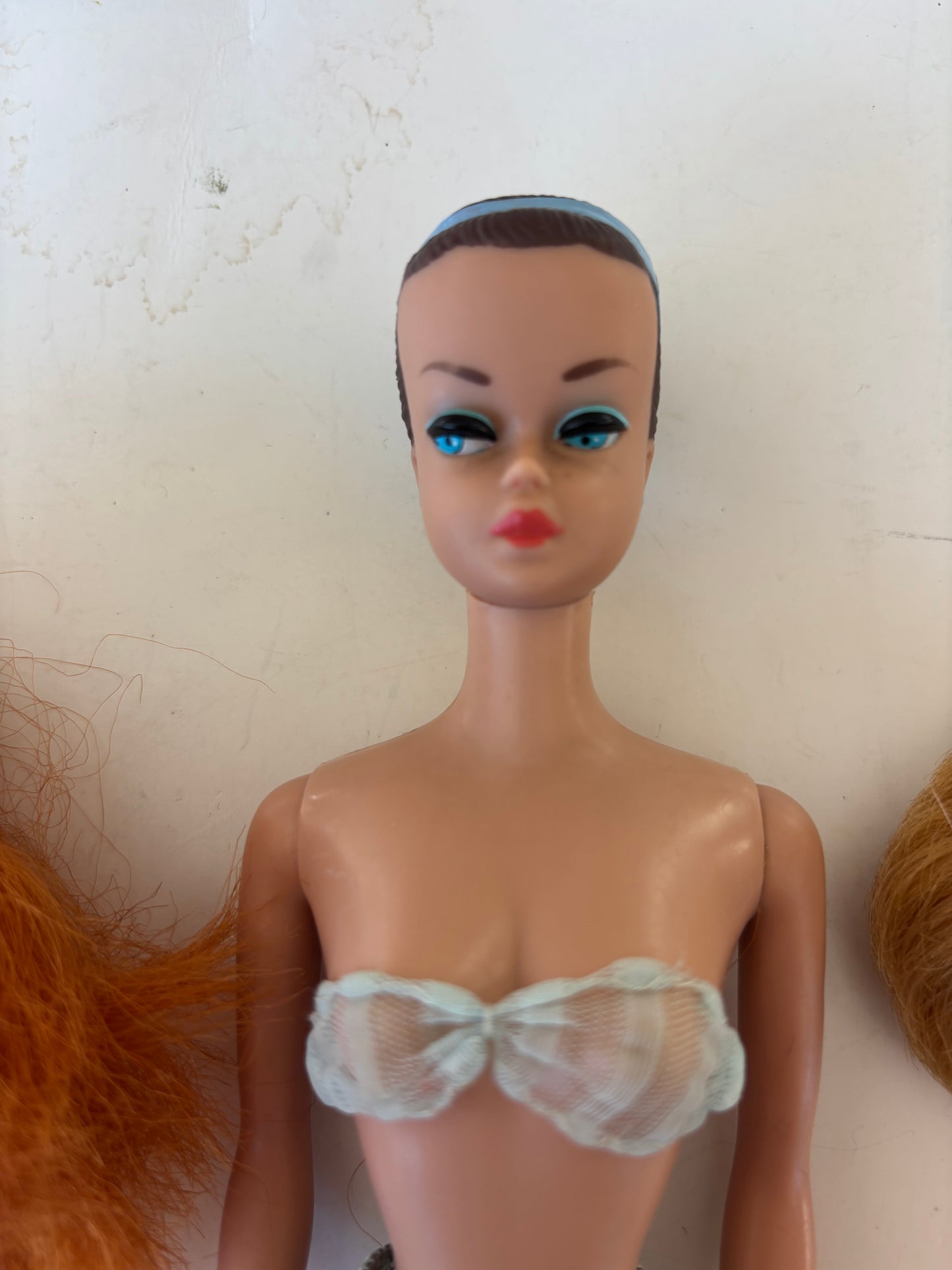 Vintage Mattel 1960's Fashion Queen Barbie w/2 wigs and clothes
