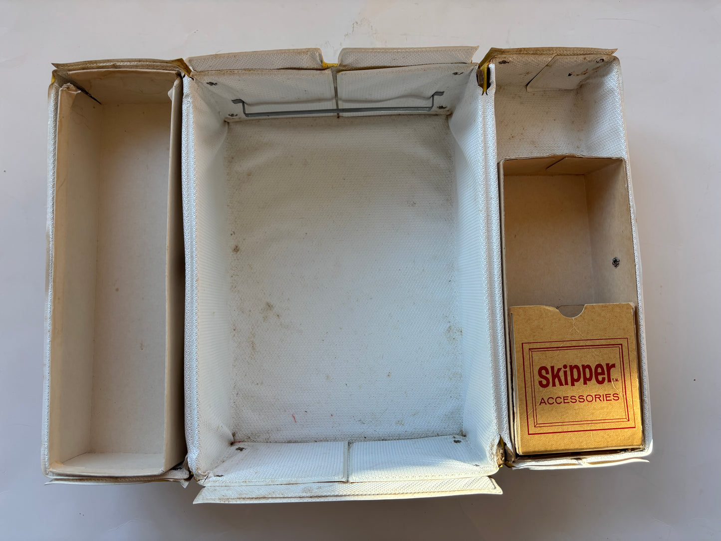 Vintage 1964 Yellow Skipper Doll Carrying Case