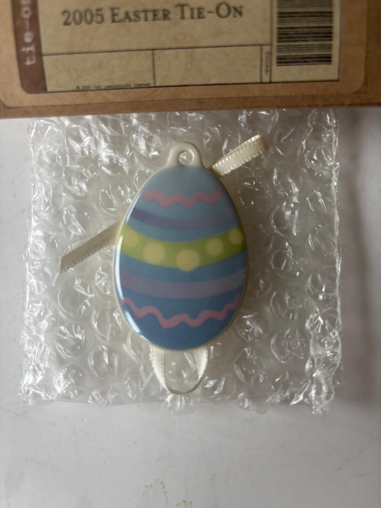 Longaberger 2005 Easter Basket Tie On - NIB #23043