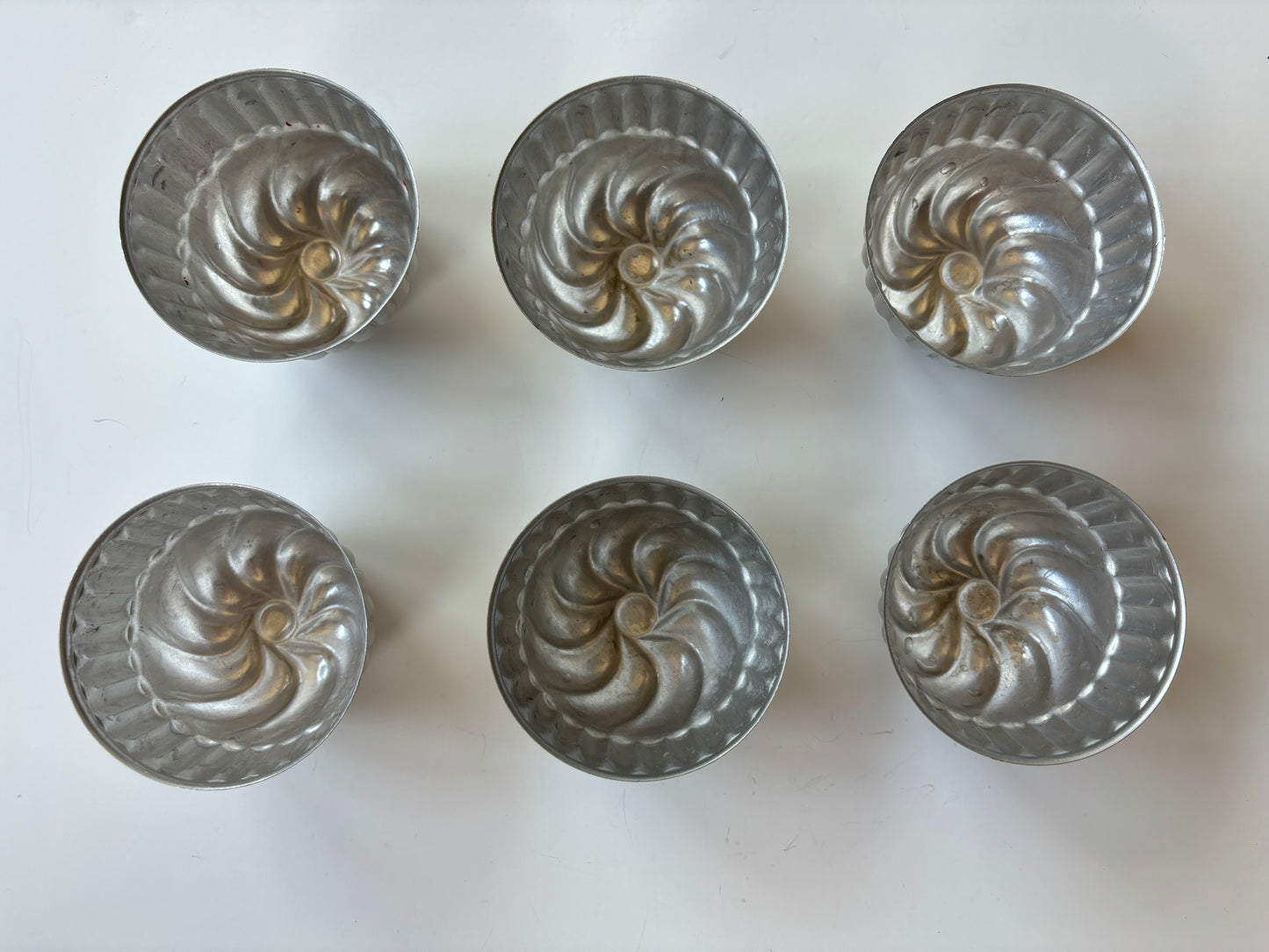 Vintage Miniature Bundt Cake Tins (Set of 6)