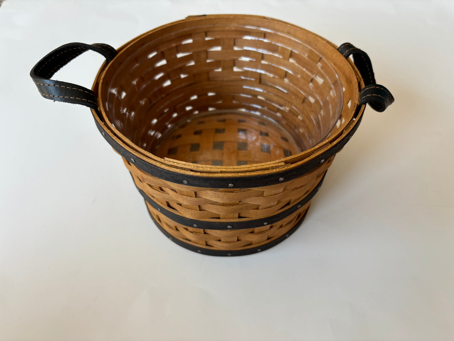 Longaberger 2005 Small Bushel Basket w/plastic protector