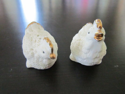 Made in Japan White w/Gold Trim Chicken Salt & Pepper Shakers